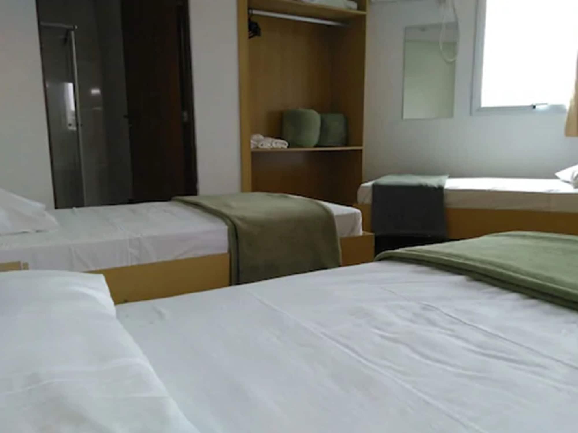 Hotel Family